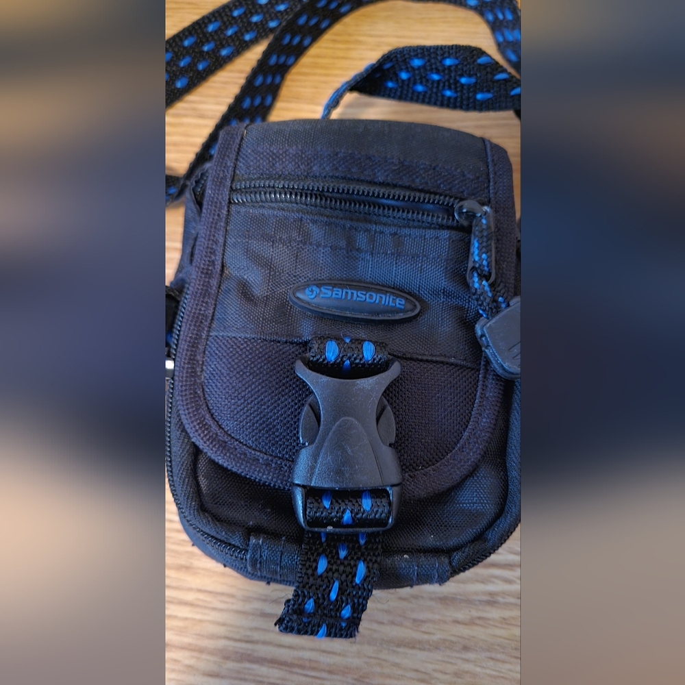 Samsonite small camera case